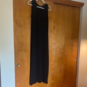Black Sleeveless Maxi Dress with Pockts